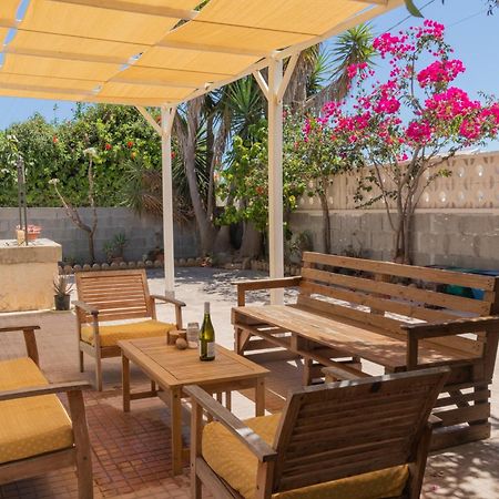 Amaris Mango Seafront Villa Granelli Extérieur photo